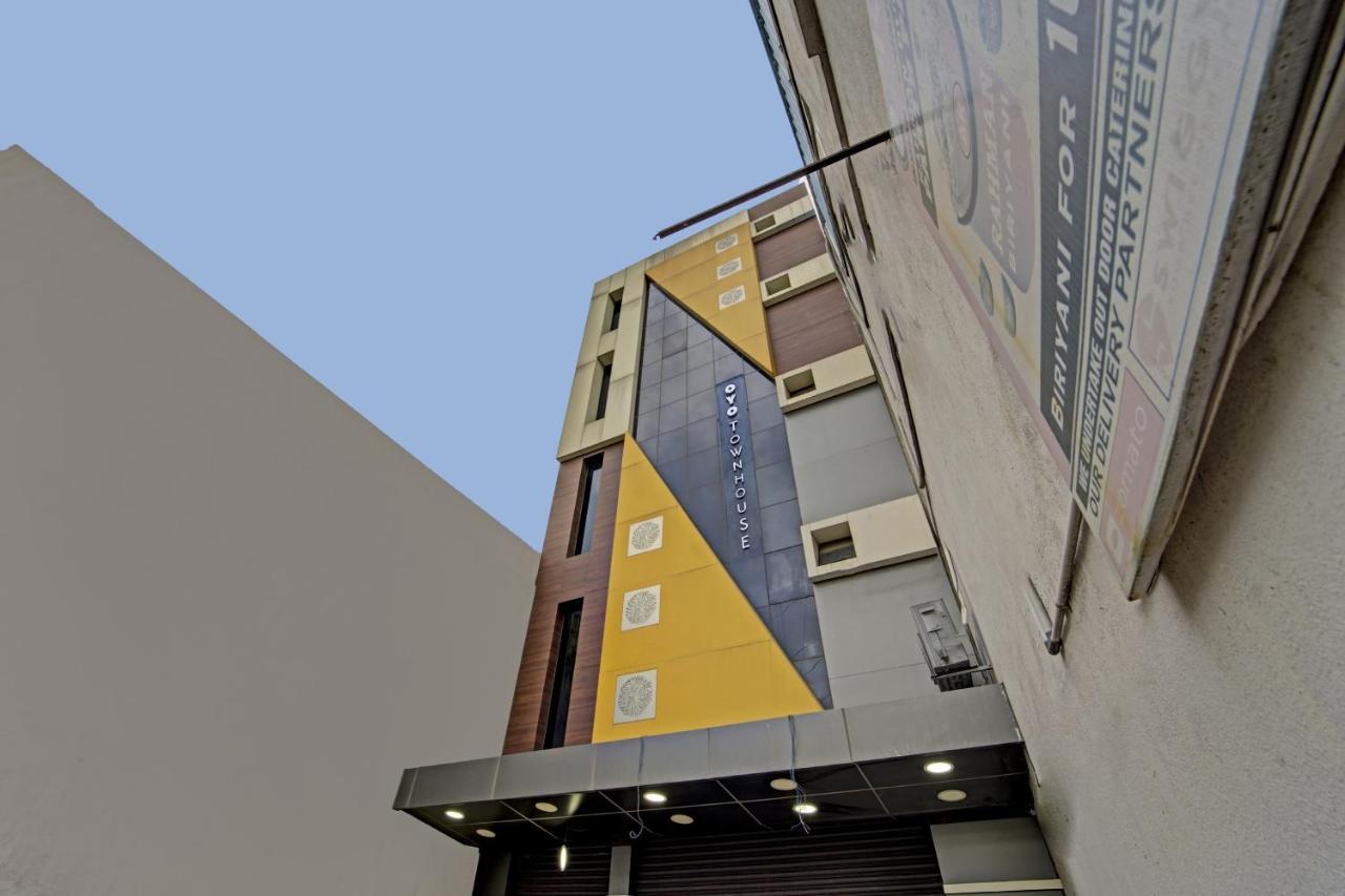 Super Townhouse 1096 Hotel Redfox Nungambakkam Near Apollo & Shankar Nethralaya Hospital Chennai Exterior photo