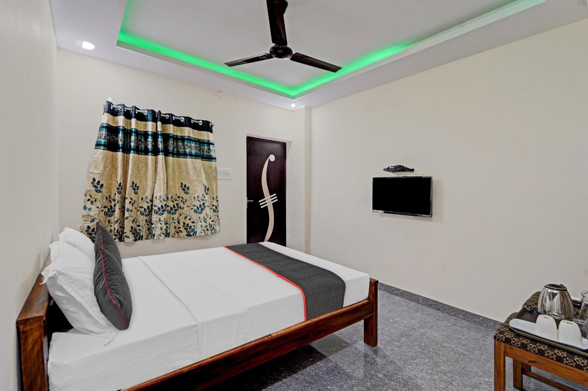 Super Townhouse 1096 Hotel Redfox Nungambakkam Near Apollo & Shankar Nethralaya Hospital Chennai Exterior photo