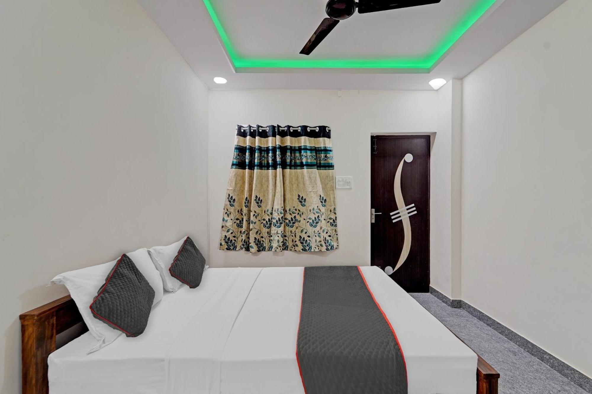 Super Townhouse 1096 Hotel Redfox Nungambakkam Near Apollo & Shankar Nethralaya Hospital Chennai Exterior photo